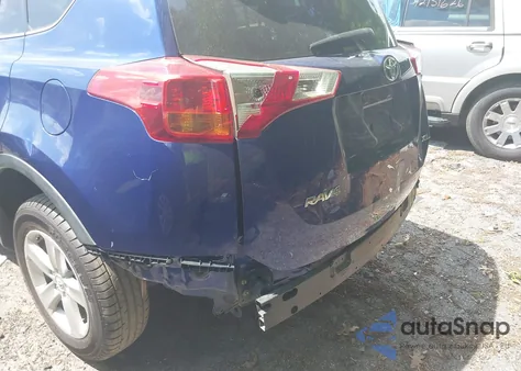 2014 Toyota Rav4 Xle z USA, uszkodzony, nr VIN 2T3WFREV3EW112070